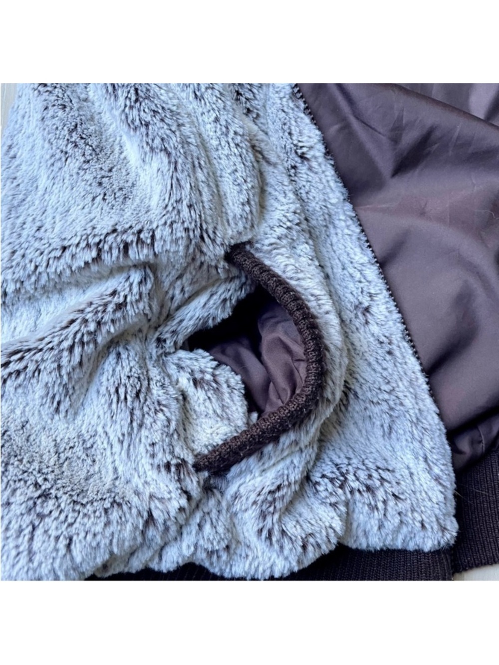 Patagonia Conejo Fuzzy Hooded Vest, Sz Medium - Picture 7 of 8